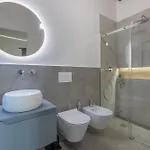 Suite Home Ferrara Guest house