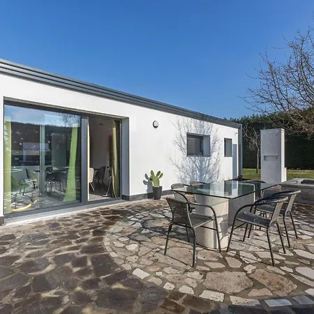 Suite Home Ferrara 3*