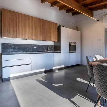 بيت ضيافة Suite Home Ferrara فيرّارا