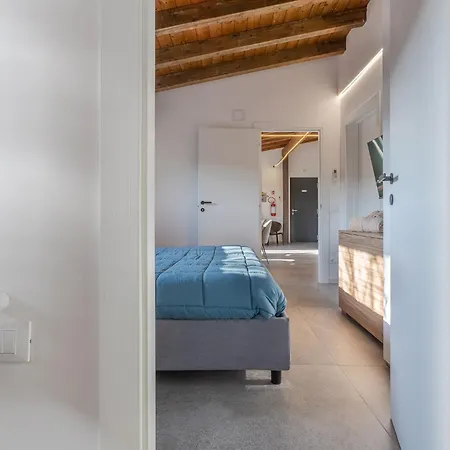 Suite Home Ferrara Gasthuis 3*