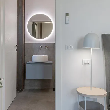 Suite Home Ferrara فيرّارا
