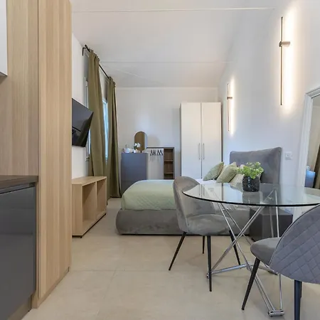 Suite Home Ferrara Gæstehus 3*