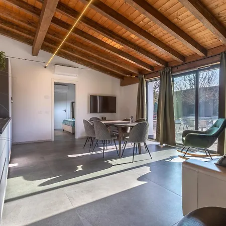 Suite Home Ferrara Gæstehus