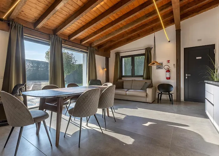 Suite Home Ferrara *