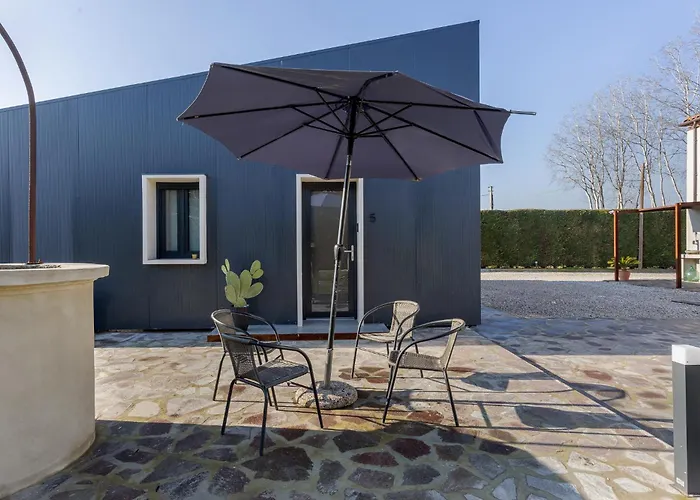 Suite Home Ferrara Guest house *