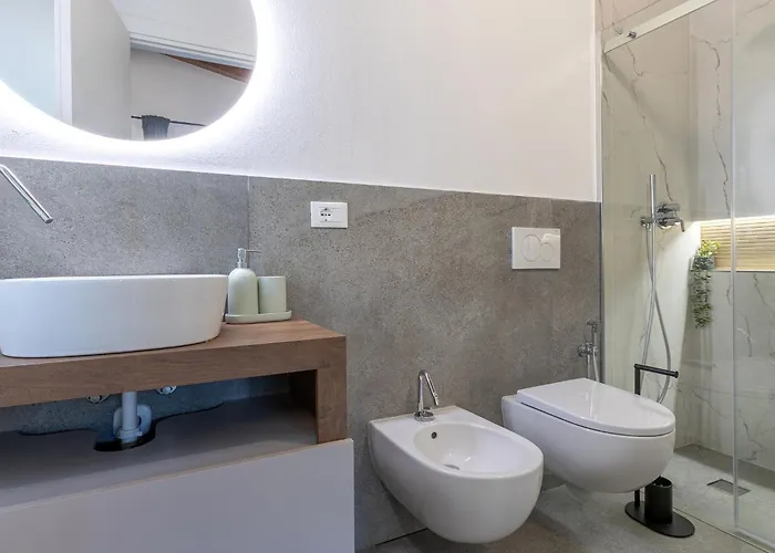 Suite Home Ferrara *