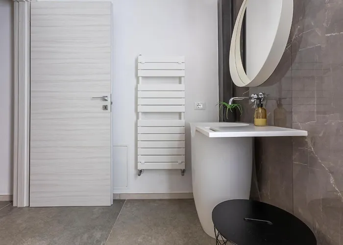 Suite Home Ferrara *