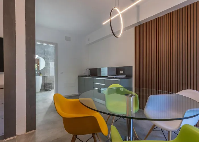 Suite Home Ferrara *