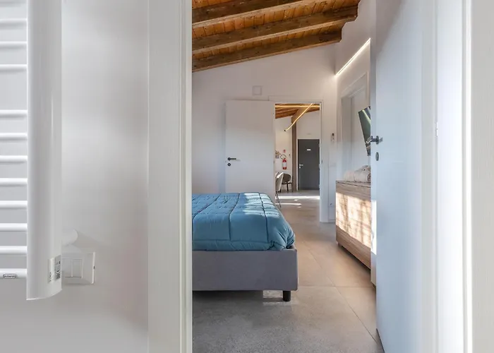 Suite Home Ferrara Guest house *